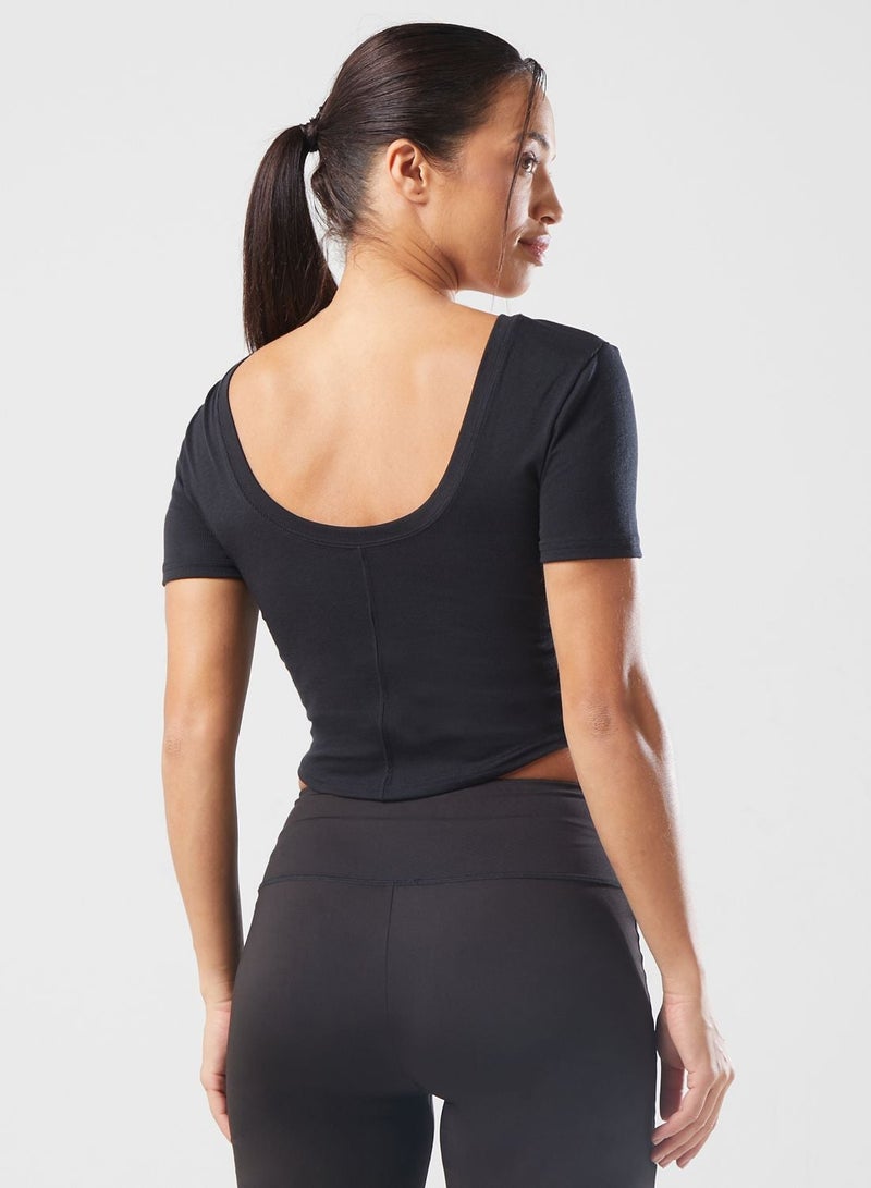 نايكي تيشيرت محبوك بتصميم مضلع من نايكي سبورتس وير - Image 2